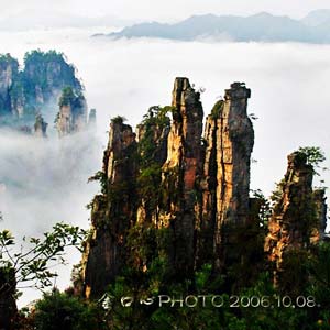 休閑自駕L線：張家界、袁家界、天子山、寶峰湖、猛洞河漂流、芙蓉鎮(zhèn)三晚四日游