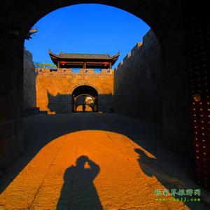 單獨(dú)成團(tuán)M線：張家界袁家界、乾州城四天三晚獨(dú)立成團(tuán)游