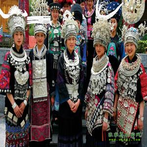 單獨(dú)成團(tuán)L線：（湘西風(fēng)情之旅）張家界、德夯大峽谷、鳳凰古城4天3晚獨(dú)立成團(tuán)游